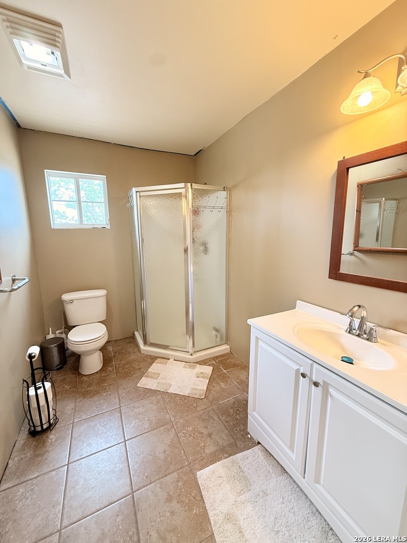 738 Lakeshore Drive S Bandera TX 78003