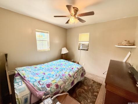 738 Lakeshore Drive S Bandera TX 78003