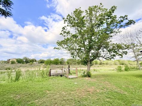 738 Lakeshore Drive S Bandera TX 78003