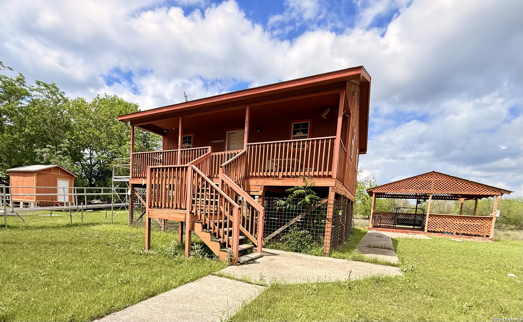 738 Lakeshore Drive S Bandera TX 78003