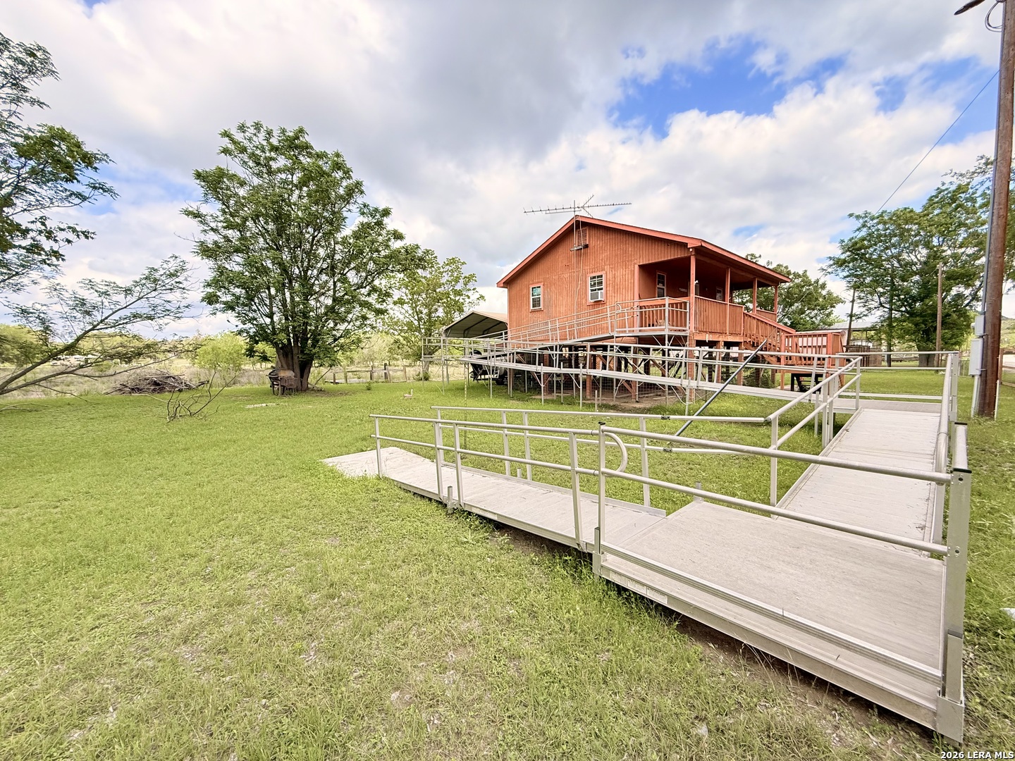 738 Lakeshore Drive S Bandera TX 78003