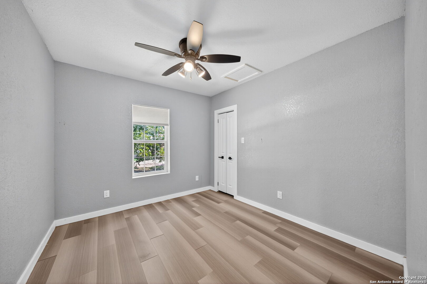 1203 Avenue J Hondo TX 78861
