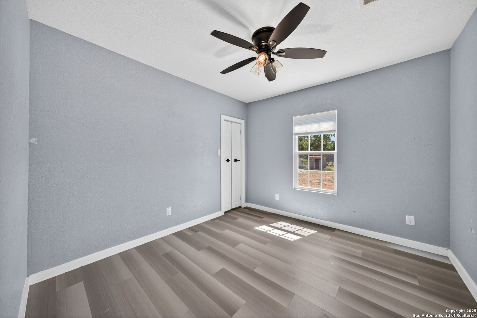 1203 Avenue J Hondo TX 78861