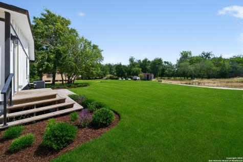1203 Avenue J Hondo TX 78861