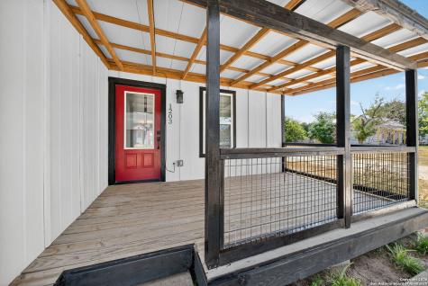 1203 Avenue J Hondo TX 78861