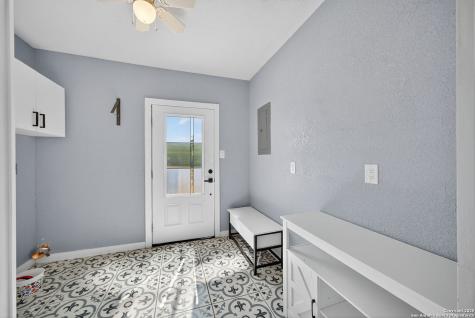 1203 Avenue J Hondo TX 78861