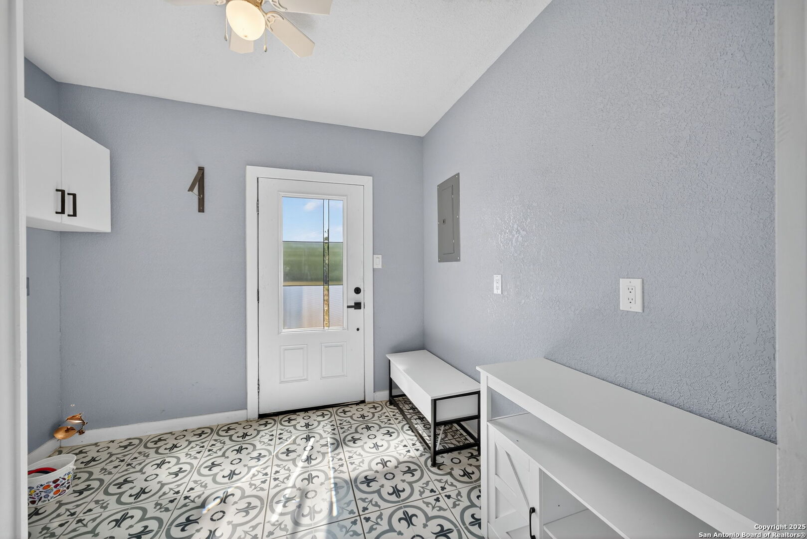 1203 Avenue J Hondo TX 78861
