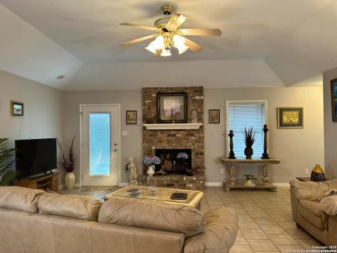 1265 Buttercup New Braunfels TX 78130