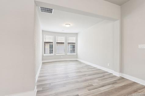 9638 Grand Via Boulevard Converse TX 78109
