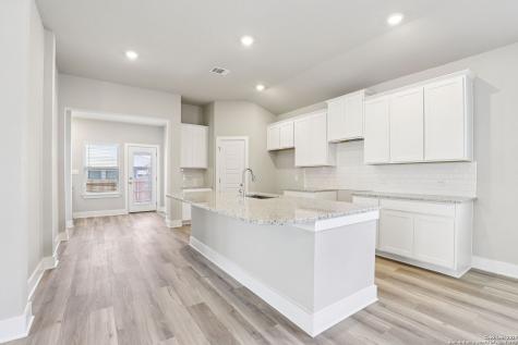 9638 Grand Via Boulevard Converse TX 78109