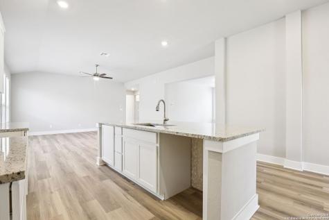 9638 Grand Via Boulevard Converse TX 78109