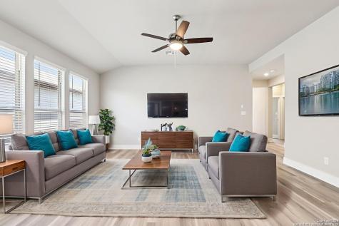 9638 Grand Via Boulevard Converse TX 78109