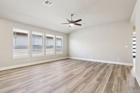 9638 Grand Via Boulevard Converse TX 78109