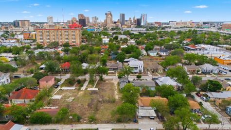 817 W Poplar Street San Antonio TX 78212