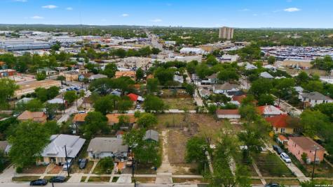 817 W Poplar Street San Antonio TX 78212