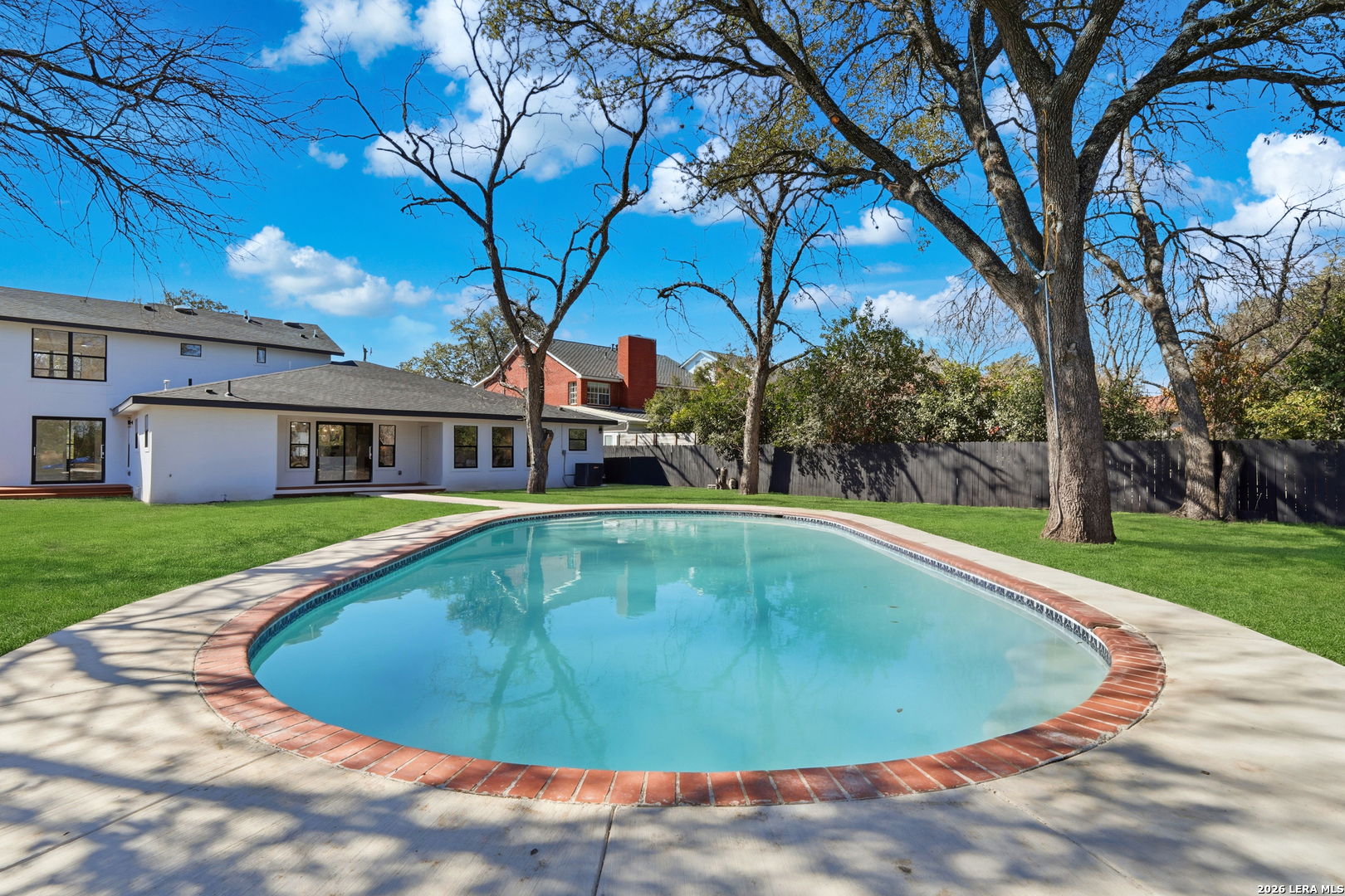 319 E Terra Alta San Antonio TX 78209
