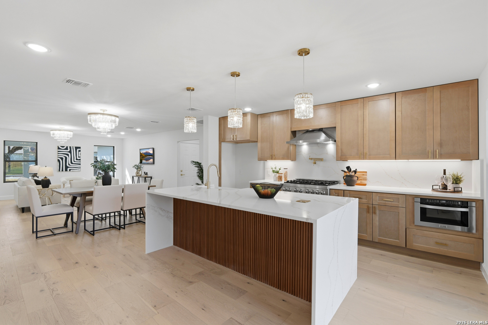 319 E Terra Alta San Antonio TX 78209