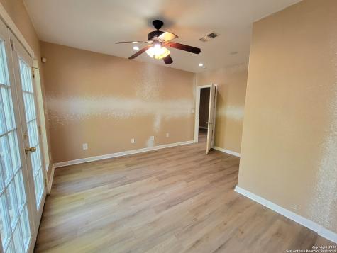 9235 Lasswell San Antonio TX 78211