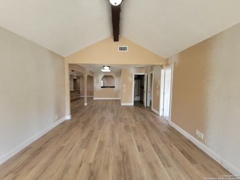 9235 Lasswell San Antonio TX 78211
