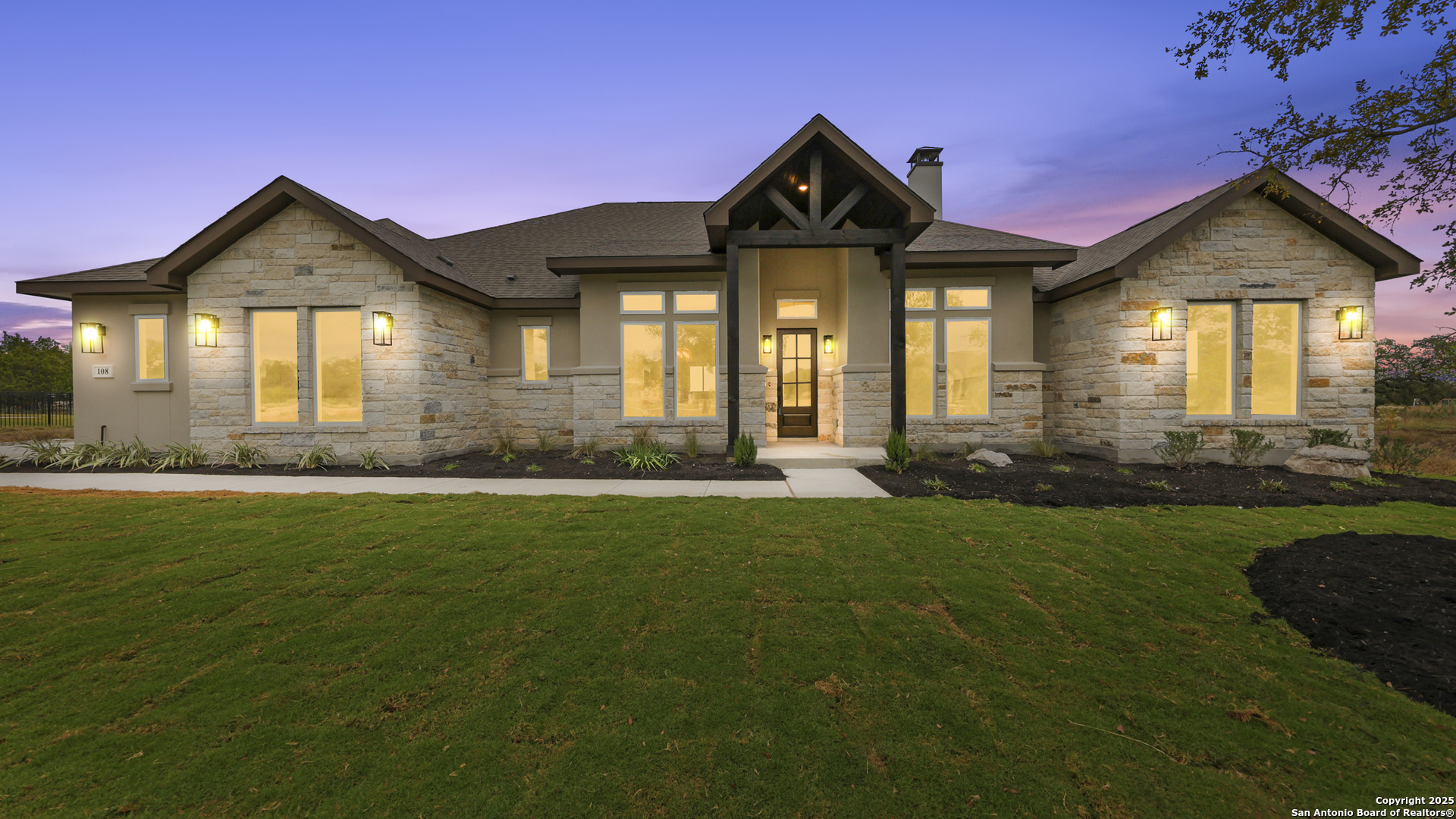 108 Tranquility Trail Spicewood TX 78669