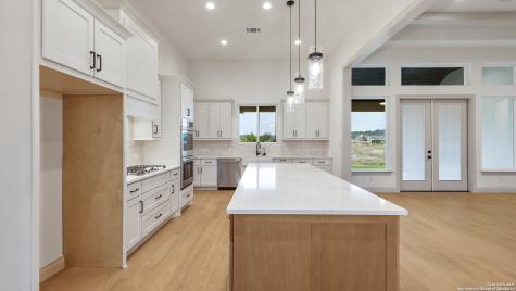 108 Tranquility Trail Spicewood TX 78669