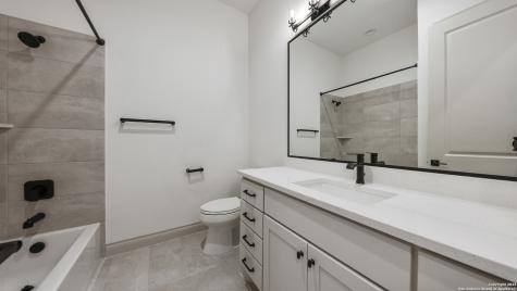 108 Tranquility Trail Spicewood TX 78669