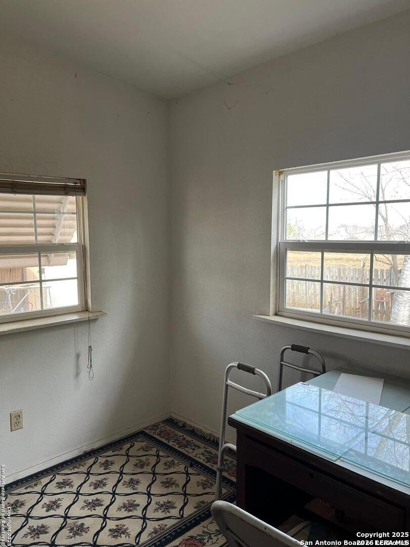 326 W Pr 324 Jourdanton TX 78026