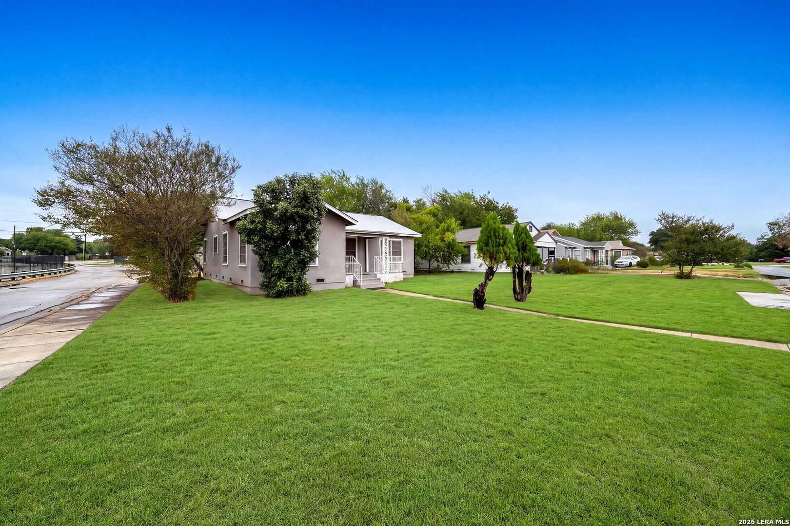 2451 W Huisache Avenue San Antonio TX 78228