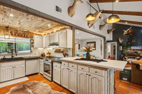 101 Candy Lane Boerne TX 78006