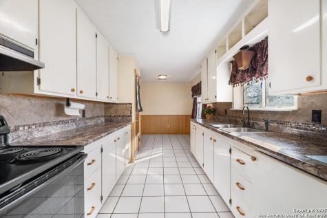 134 Middle Forest Kerrville TX 78028