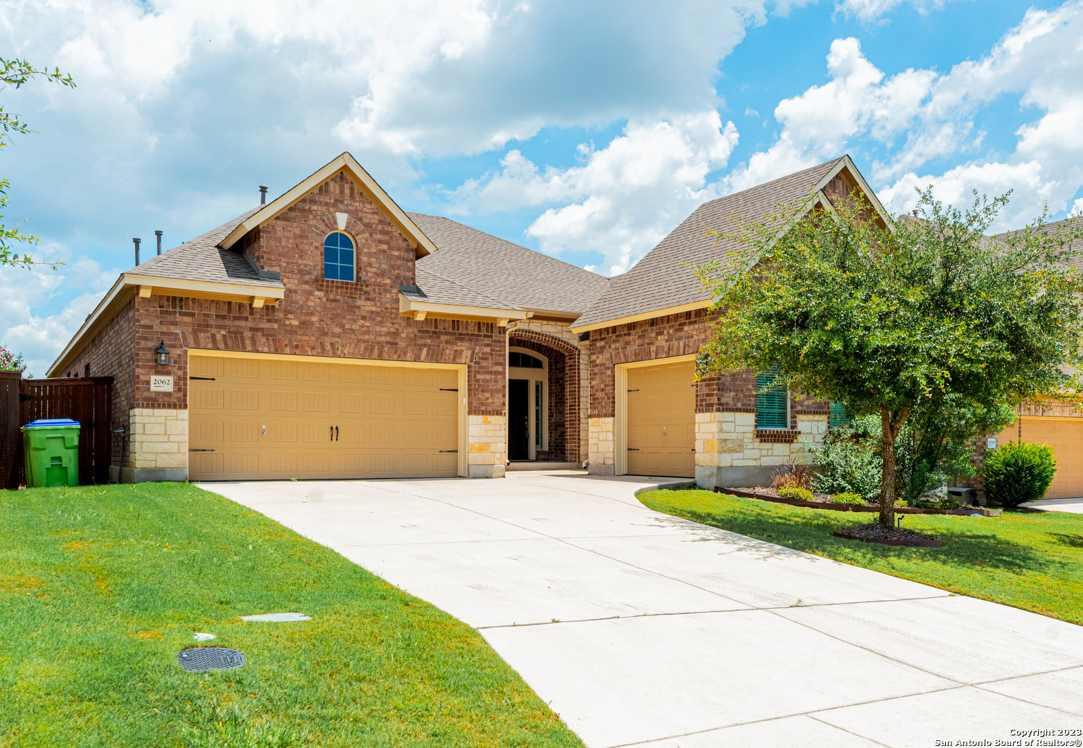 2062 Cullum Park San Antonio TX 78253
