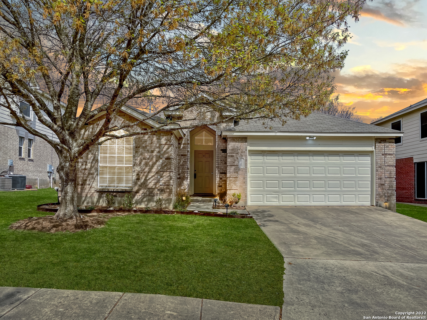 2711 Rio Sabine San Antonio TX 78259