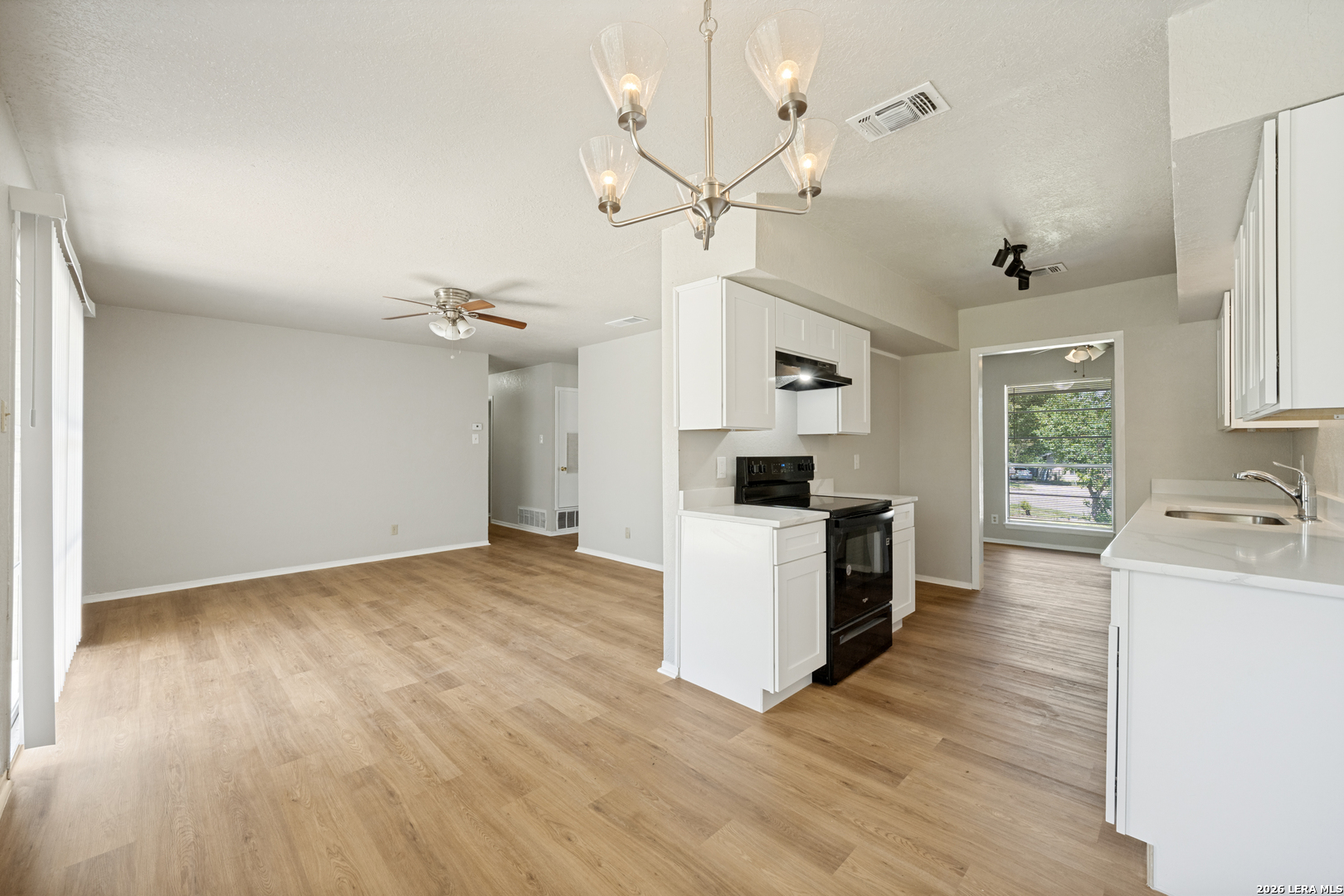 4240 Chestnuthill Drive San Antonio TX 78218