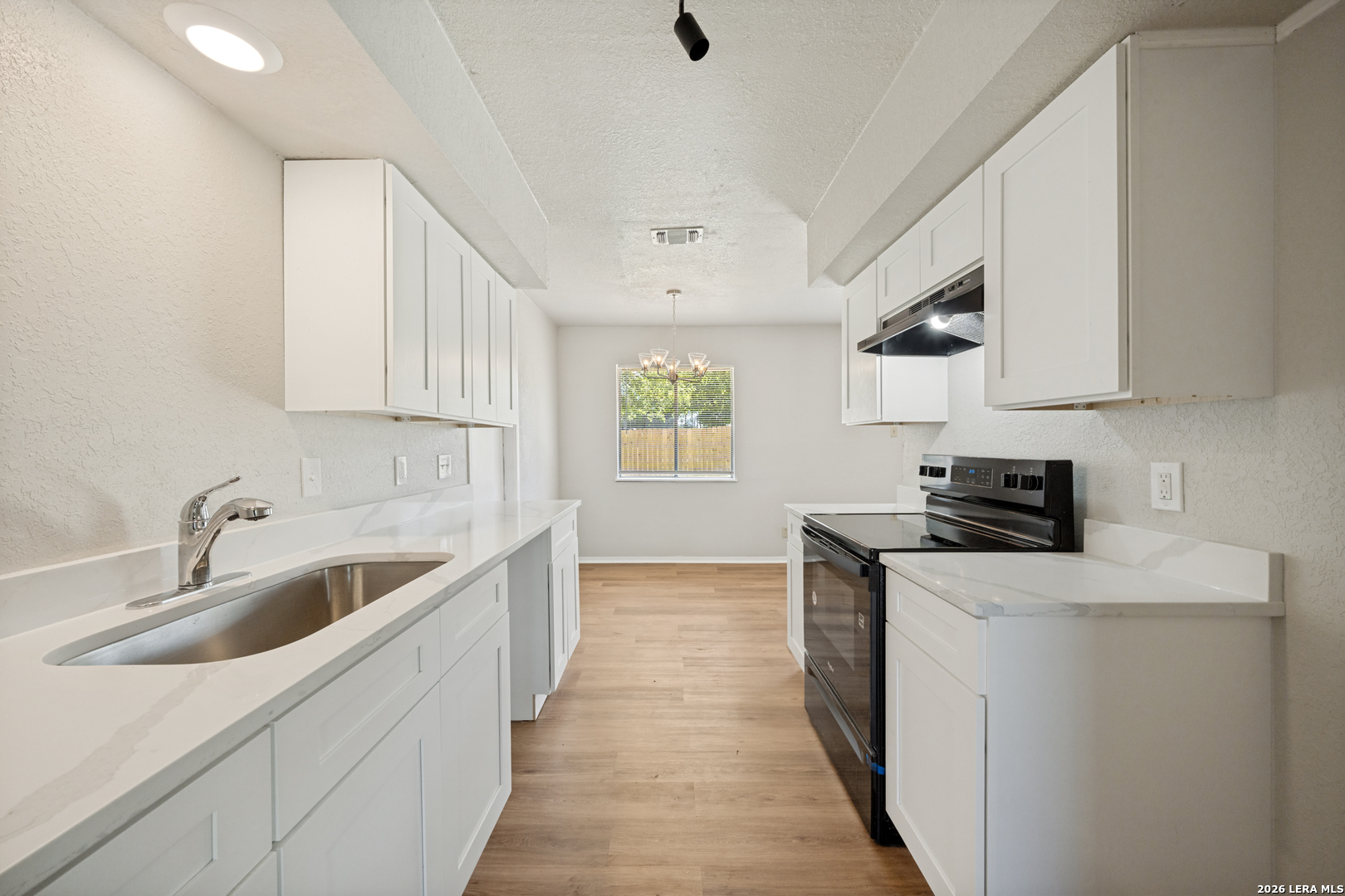 4240 Chestnuthill Drive San Antonio TX 78218