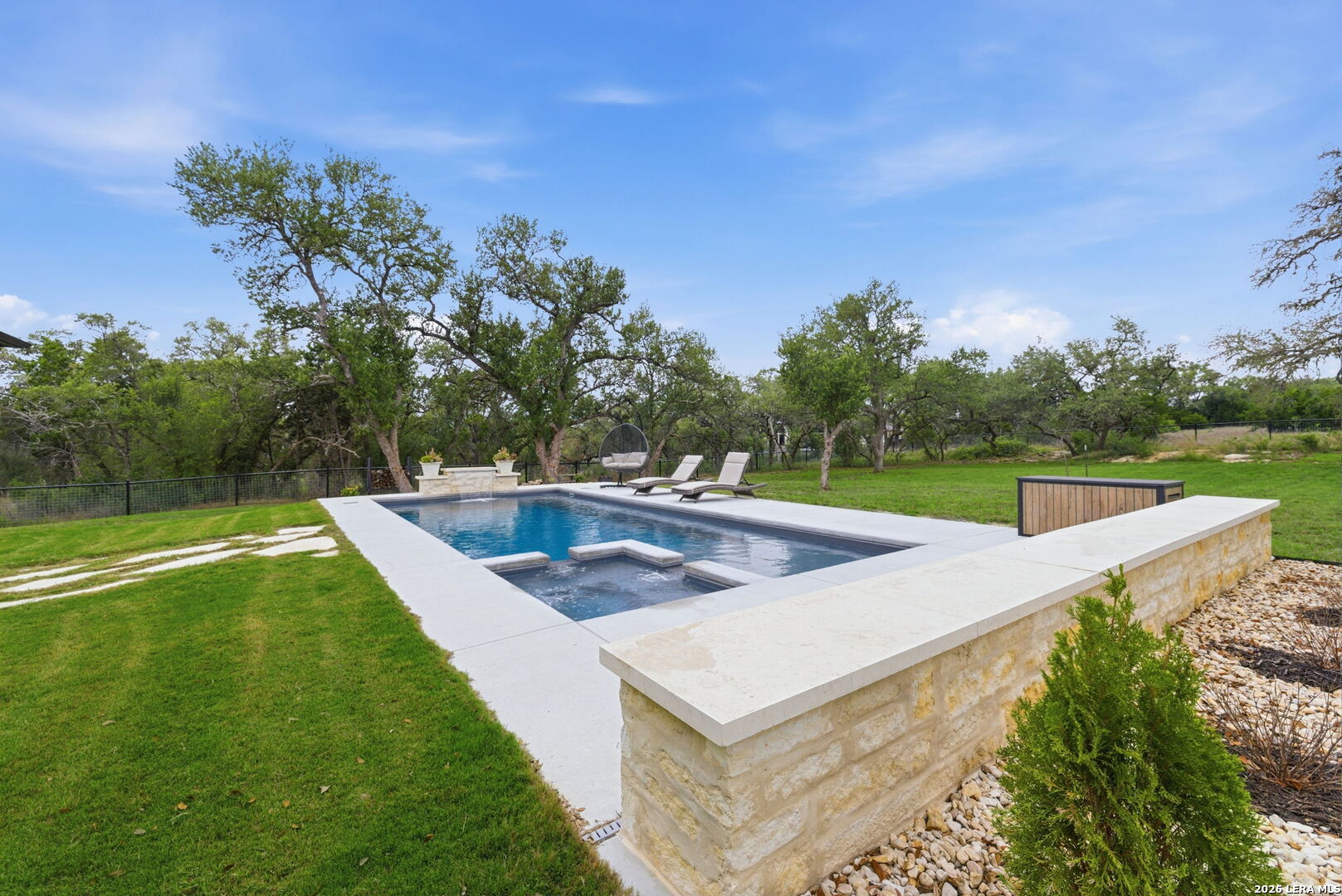 712 Live Oak Ridge Road Bulverde TX 78163