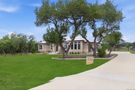 712 Live Oak Ridge Road Bulverde TX 78163