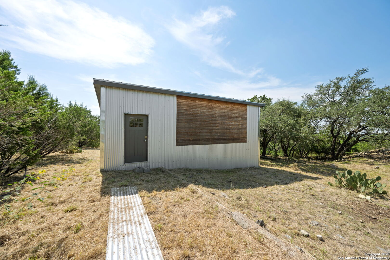 1056 Flagstone San Antonio TX 78260