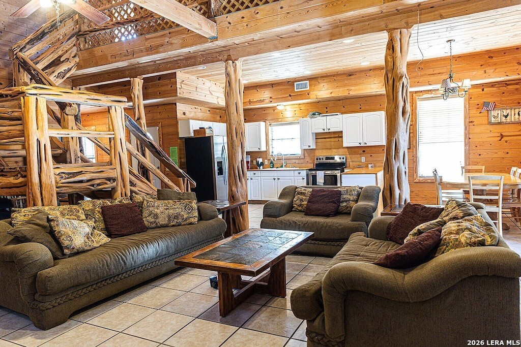 896 Old Rocksprings Road Leakey TX 78873