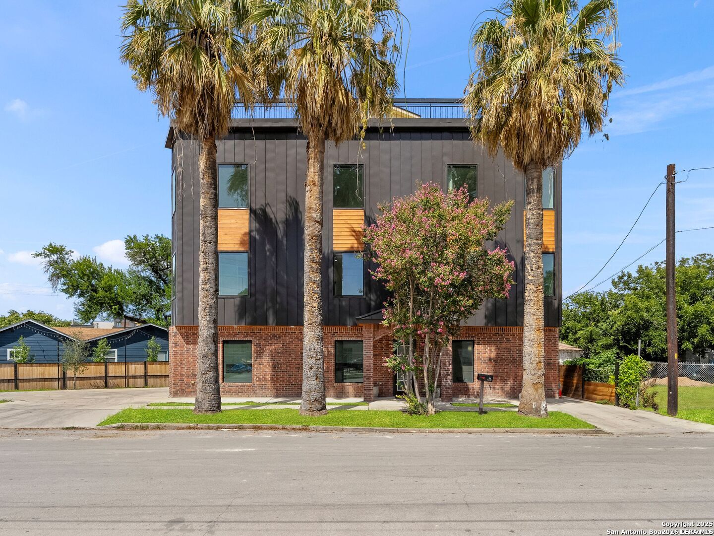 727 E Park Avenue San Antonio TX 78212