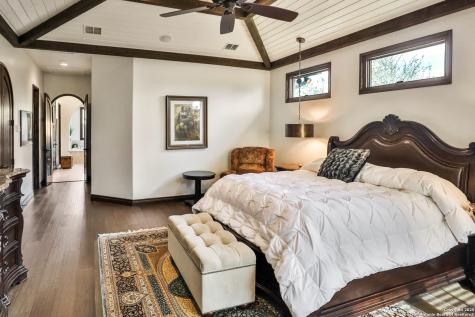 316 Clear Lake New Braunfels TX 78132