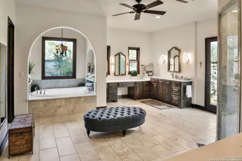 316 Clear Lake New Braunfels TX 78132