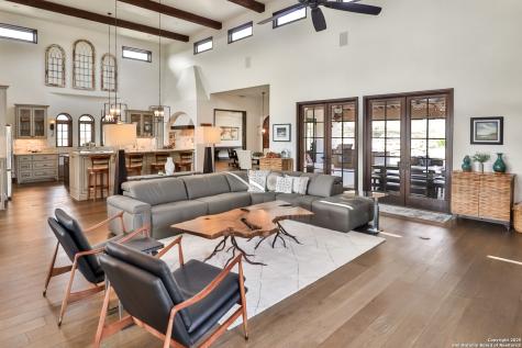316 Clear Lake New Braunfels TX 78132