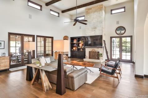 316 Clear Lake New Braunfels TX 78132