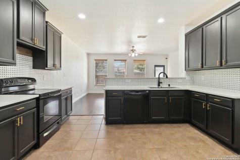1822 Marufo Vega San Antonio TX 78245
