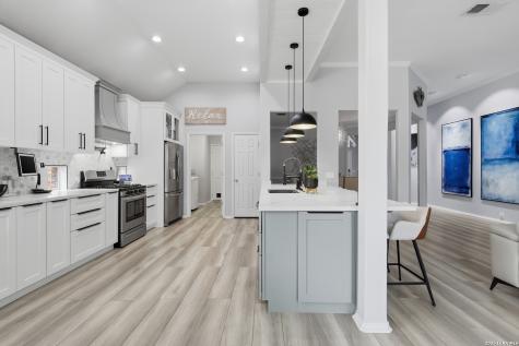 8306 Setting Moon San Antonio TX 78255