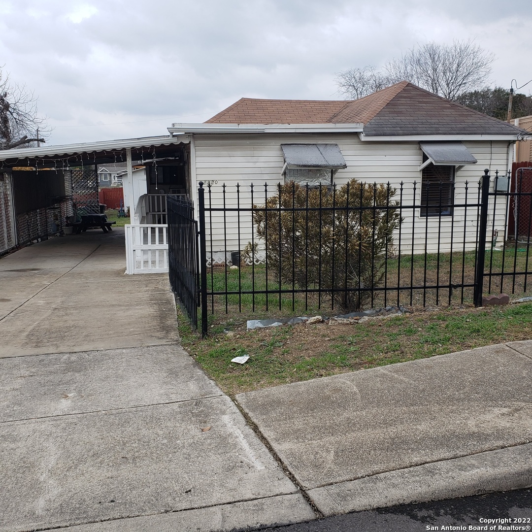 2320 Suzette Avenue San Antonio TX 78227