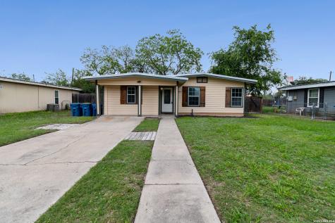 1804 N Mckinley Beeville TX 78102