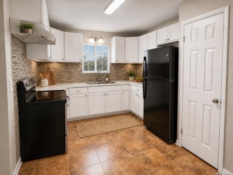 1804 N Mckinley Beeville TX 78102