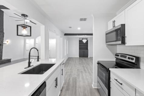 11915 Los Cerros Street San Antonio TX 78233