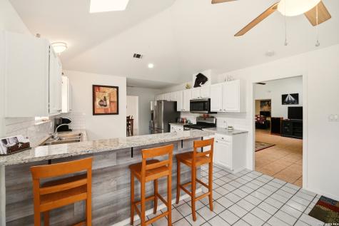 561 County Road 785 Natalia TX 78059